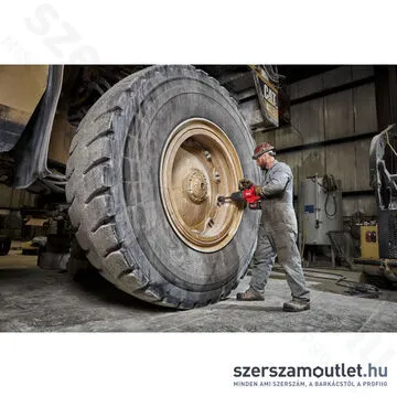 MILWAUKEE M18 ONEFHIWF1D-121C Akkus ütvecsavarozó kofferben (1