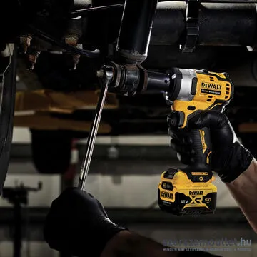DEWALT DCF901P2-QW XR Akkus szénkefementes ütvecsavarozó (2x5,0Ah/12V)