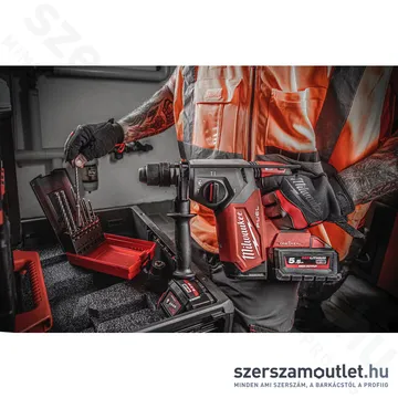 MILWAUKEE M18 ONEFHX-552X Akkus fúró-vésőkalapács FIXTEC tokmánnyal, HD kofferben (2x5,5Ah/18V)