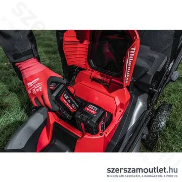 MILWAUKEE M18 F2LM53-122 Akkus fűnyíró, önjáró (53cm) (2x12,0Ah/18V) (4933479585)