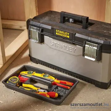 STANLEY FatMax Fém csatos műanyag szerszámos láda