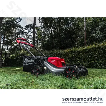 MILWAUKEE M18 F2LM53-0 Akkus fűnyíró, önjáró (18V/53cm) (Akku és töltő nélkül!)