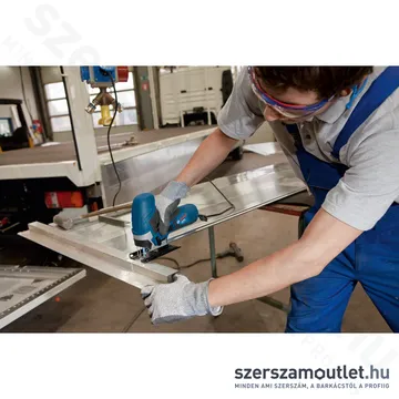 BOSCH GST 90 E Szúrófűrész kofferben (650W/90mm) (060158G000)