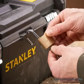 STANLEY 19" Szerszámos láda csavartartóval, fémcsatos (STST1-75521)