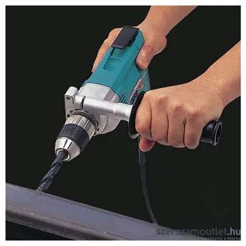 MAKITA DP4003K Nagy nyomatékú fúrógép kofferben (750W/73Nm)