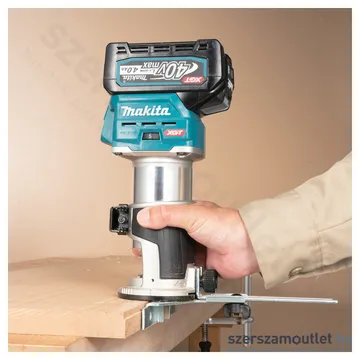 MAKITA RT001GZ04 Szénkefe nélküli élmaró (40V) (Akku és töltő nélkül!)