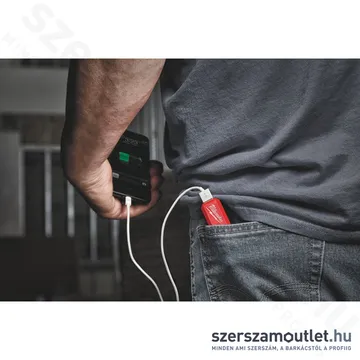 MILWAUKEE L4 PPS-301 USB Újratölthető hordozható áramforrás és töltő (3,0Ah/4V) (4932493335)