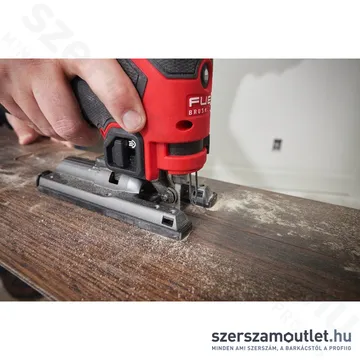 MILWAUKEE M12 FJS-422X Akkus szúrófűrész HD kofferben (1x2,0Ah/1x4,0Ah/12V) (4933493348)