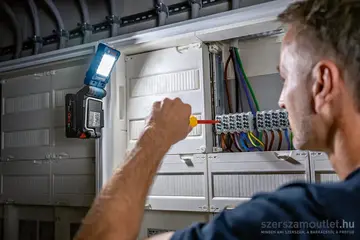 BOSCH GLI 18V-800 Akkus lámpa (18V/800 lm)