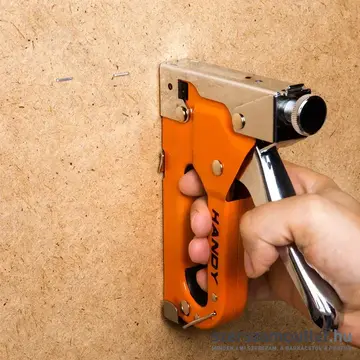 HANDY Kézi tűzőgép szett kofferben +3 féle kapocs (10442B)