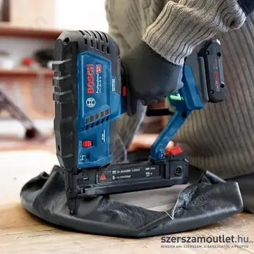 BOSCH GTH 18V-38 M Professional Akkus szénkefementes tűzőgép fához 18V (Akku és töltő nélkül)