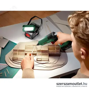 BOSCH EasySpotLight 18V-400 Akkus LED-lámpa 400lm, 18V (Akku és töltő nélkül) (06039A1200)