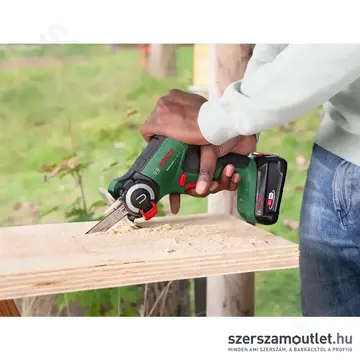 BOSCH UniversalCut 18V-65 Akkus NanoBlade fűrész 18V (Akku és töltő nélkül) (06033D5200)