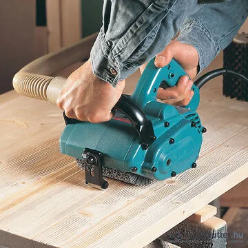 MAKITA 9741 Kefegép (860W/100x120mm)