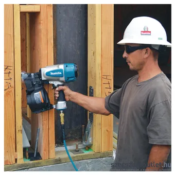 MAKITA AN902 Levegős szegbelövő (45-90mm)