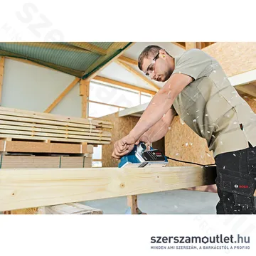 BOSCH GHO 26-82 D Gyalu kofferben (710W/82mm) (06015A4300)