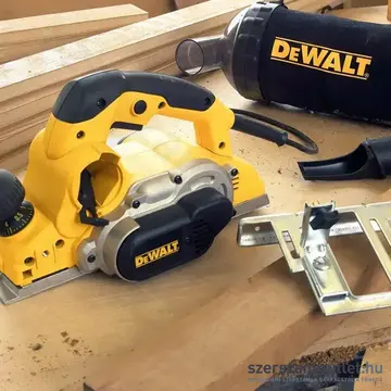 DEWALT D26500K-QS Kézi gyalu kofferben (1050W/82mm)
