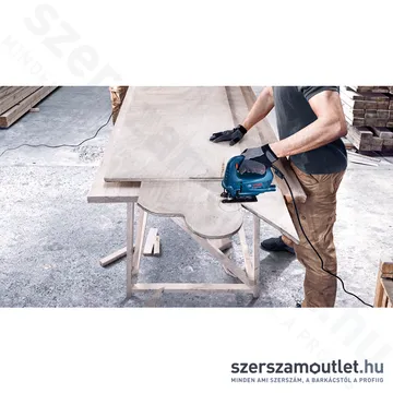 BOSCH GST 700 Szúrófűrész (500W/70mm) (06012A7020)