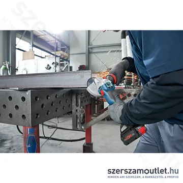 BOSCH GWS 18V-10 SC Akkus sarokcsiszoló szénkefementes, L-Boxxban (18V/150mm) (Akku és töltő nélkül!