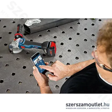 BOSCH GWS 18V-10 SC Akkus sarokcsiszoló szénkefementes, L-Boxxban (18V/150mm) (Akku és töltő nélkül!