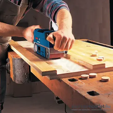 BOSCH GBS 75 AE Szalagcsiszoló (750W/75x533mm)