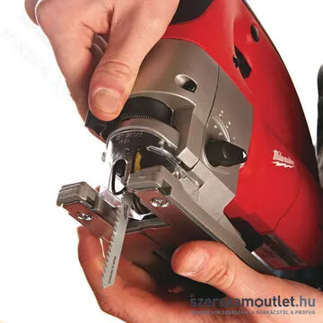 MILWAUKEE JSPE 135 TX Szúrófűrész kofferben (750W/135mm) (4933381230)