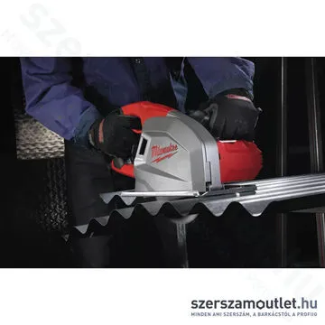 MILWAUKEE MCS 66 Fémvágó körfűrész kofferben (1800W/203mm) (4933440615)