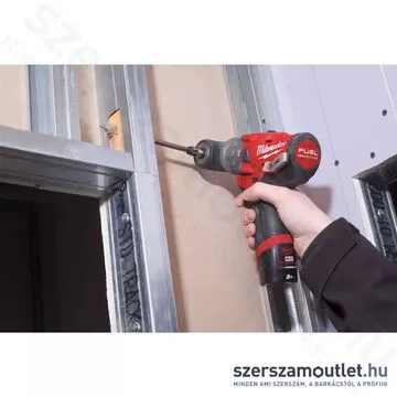 MILWAUKEE M12 FPDXKIT-202X Akkus szénkefementes ütvefúró-csavarozó HD kofferben (2x2,0Ah/12V)