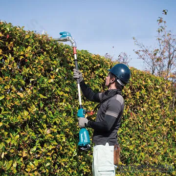 MAKITA DUN500WZ Magassági Akkus sövényvágó 50cm (18V) (Akku és töltő nélkül!)