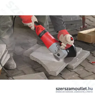 MILWAUKEE AGV 26-230 GE Sarokcsiszoló lágyindítással, deadman kapcsolóval (2600W/230mm) (4933402490)