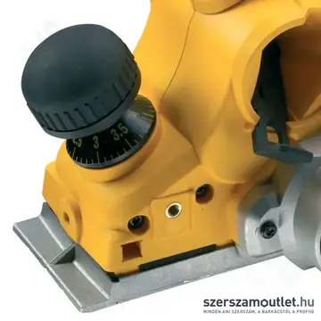 DEWALT D26500 Kézi gyalu (1050W/82mm)
