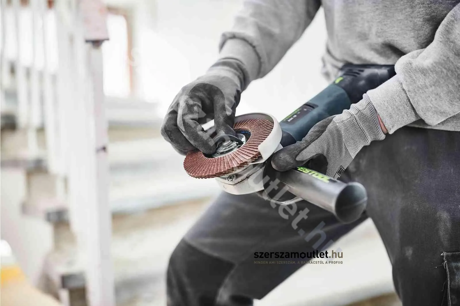 FESTOOL AGC 18-125 Li EB-Basic Akkus sarokcsiszoló (18V/125mm) (Akku és töltő nélkül!)