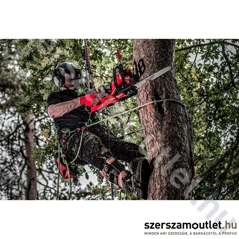 MILWAUKEE M18 FCHS-0 Akkus szénkefementes láncfűrész (18V/40cm) (Akku és töltő nélkül!) (4933464723)