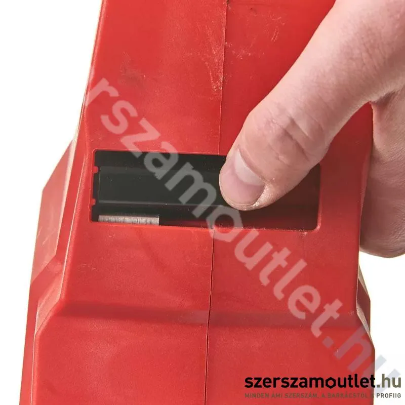 MILWAUKEE M18 FCHS-0 Akkus szénkefementes láncfűrész (18V/40cm) (Akku és töltő nélkül!) (4933464723)
